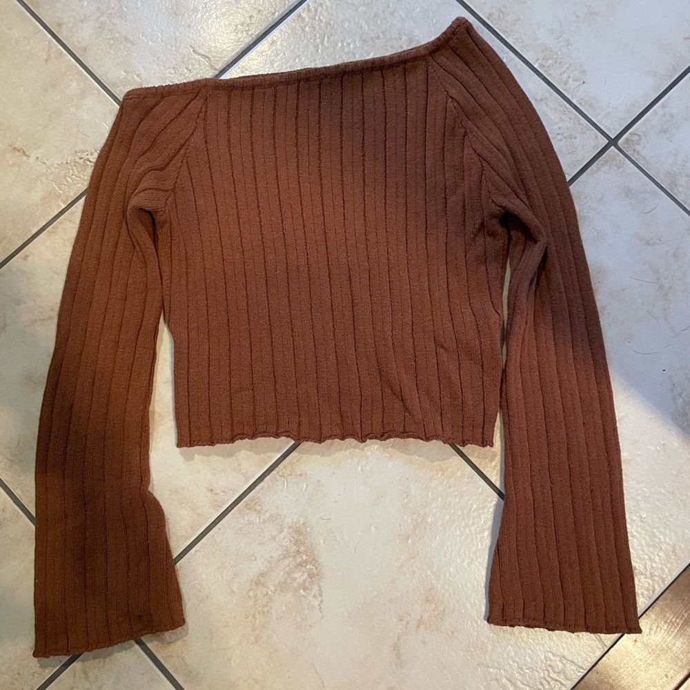 Eclipse Off-Shoulder Ribbed Shirt - Picture 2 of 6